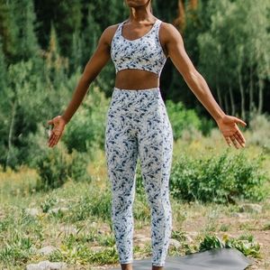 Zyia Storm Brushed Hendrix Pocket criterion size 6-8 EUC